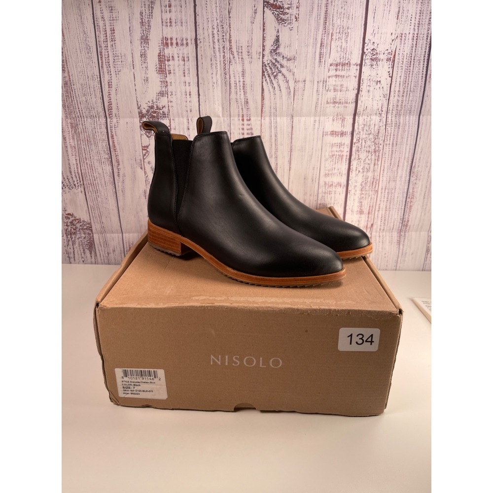 Nisolo Womens Eva Everyday Chelsea Boot Black Leather Sz 7 NWB Pull On Bootie